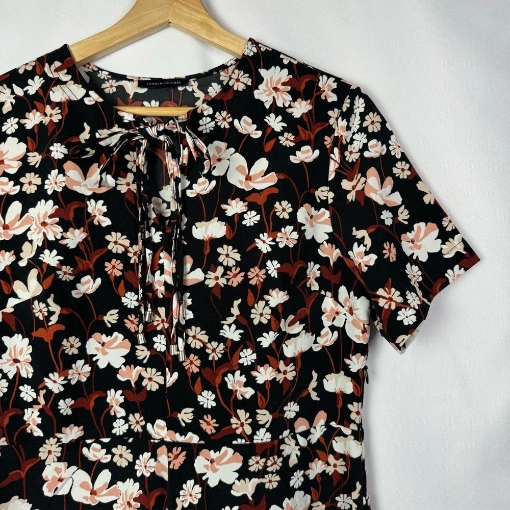 Tommy Hilfiger Black & Pink Floral Short Sleeve Knee Length Dress 8 - Picture 3 of 4